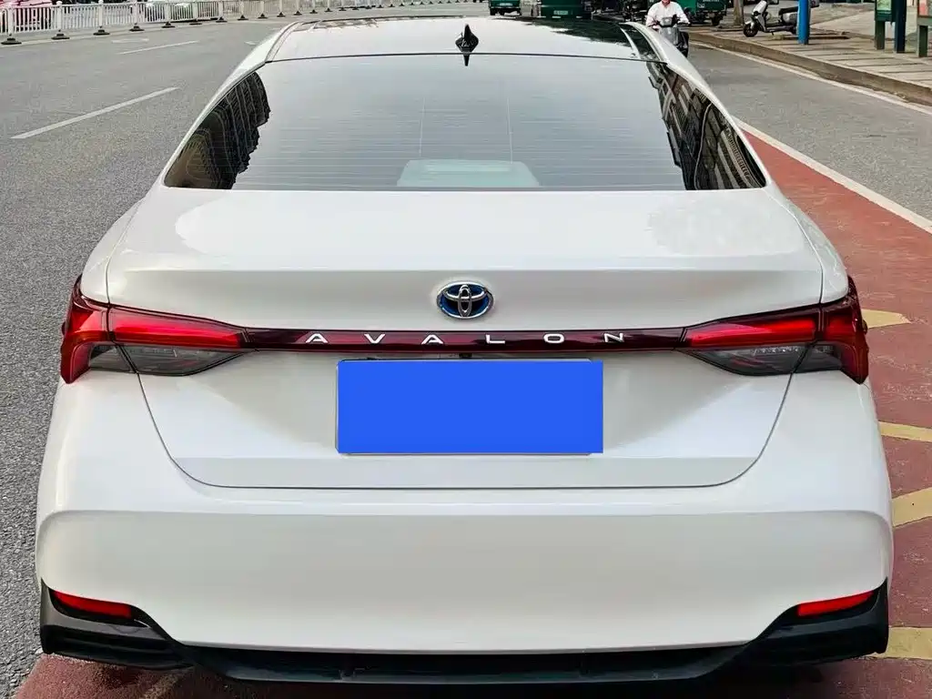 Toyota Avalon — миниатюра 5