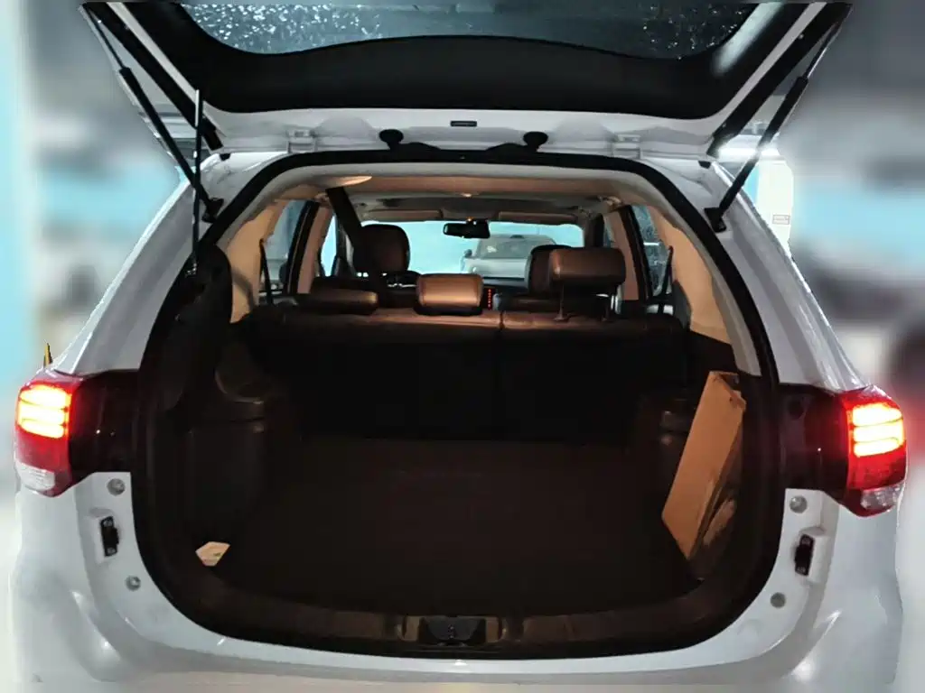 Mitsubishi Outlander — миниатюра 24