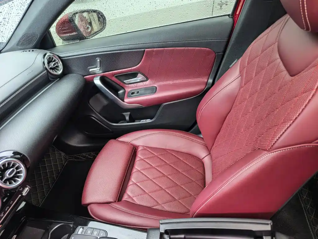 Mercedes-Benz A-Class — миниатюра 11