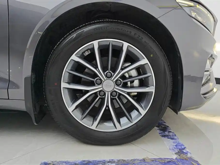 Geely Preface 2025 1.5TD