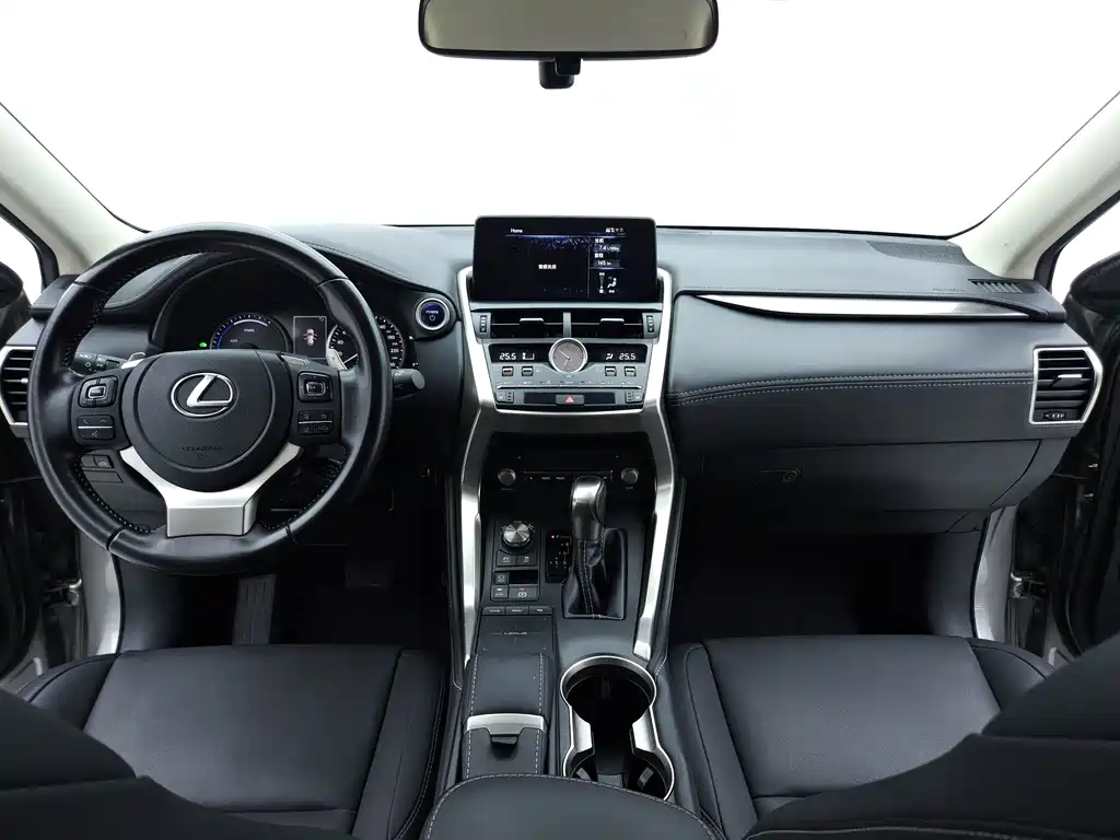 Lexus NX — миниатюра 7