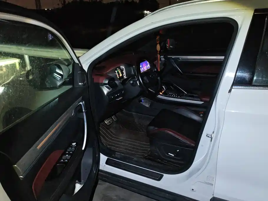 Geely Binyue — миниатюра 9