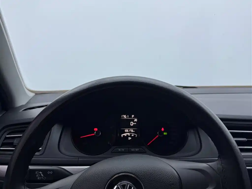 Volkswagen Lavida — миниатюра 10