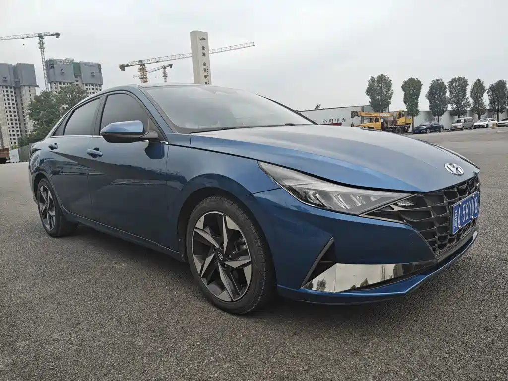Hyundai Elantra — миниатюра 3