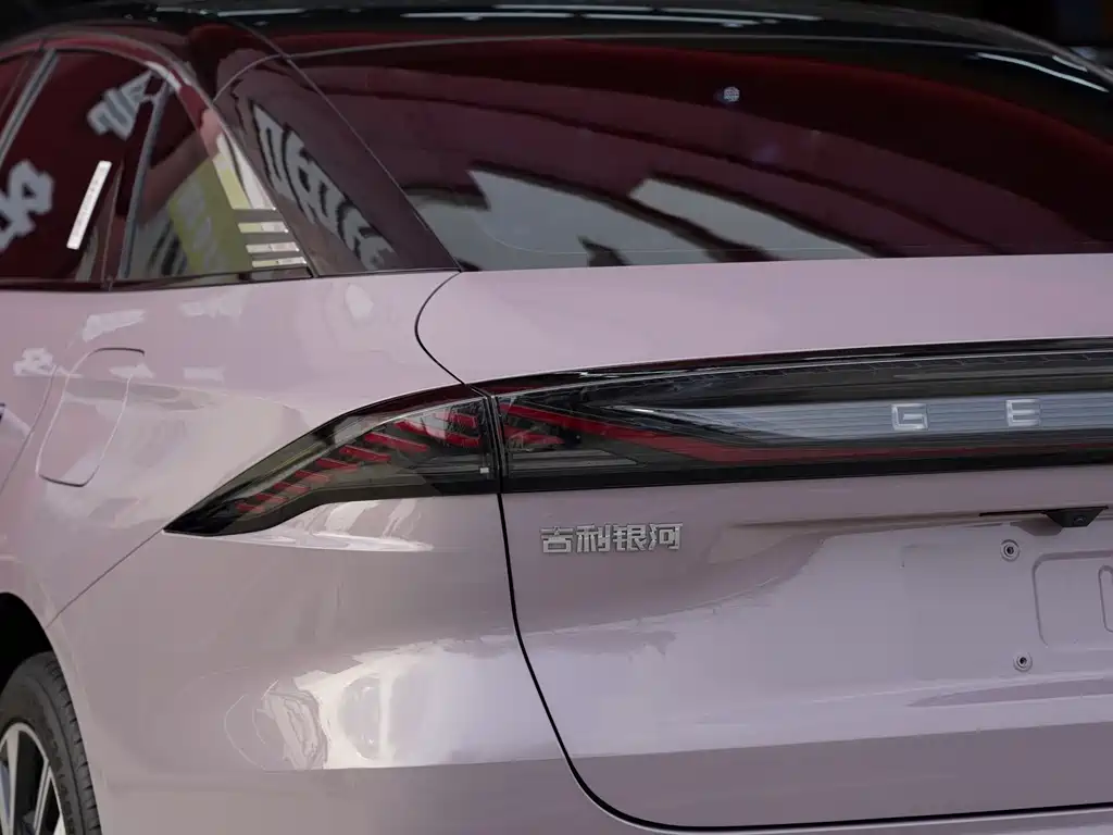 GEELY GALAXY GALAXY L6