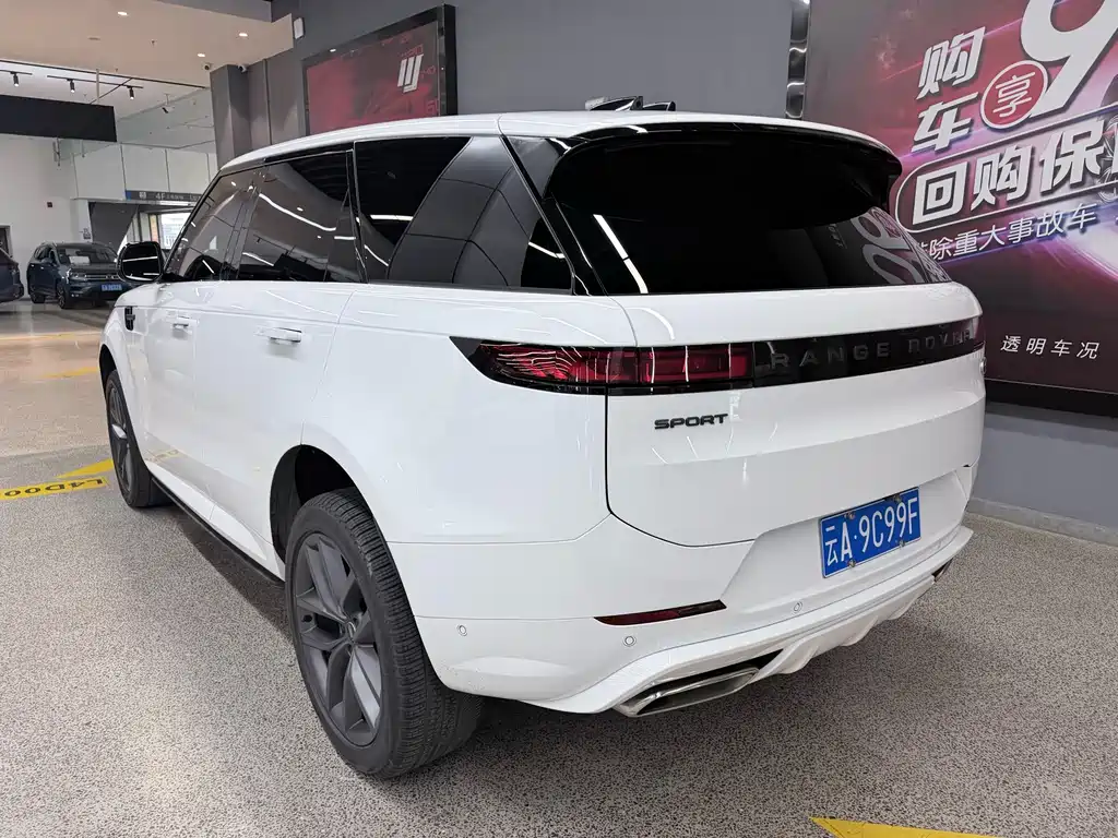 Land Rover Range Rover Sport 2025 400PS Dynamic SE