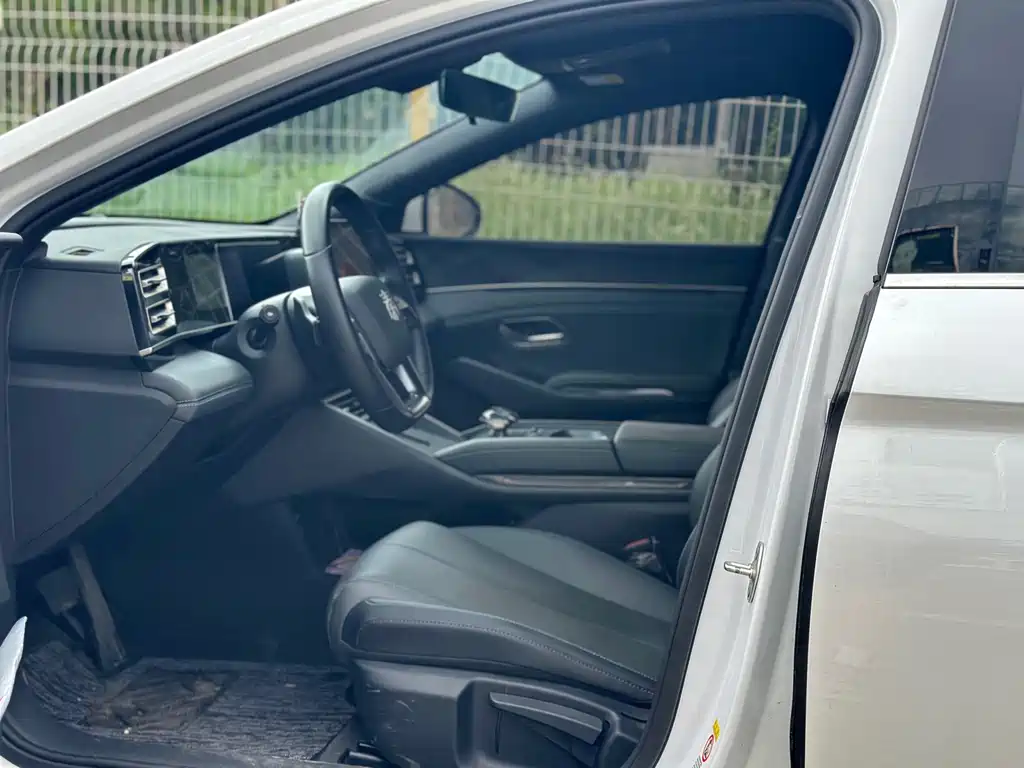 BYD Qin L — миниатюра 7