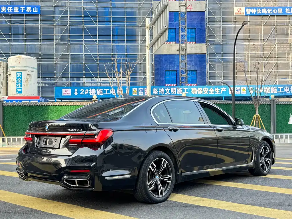 BMW 7 Series 7 2011 740Li
