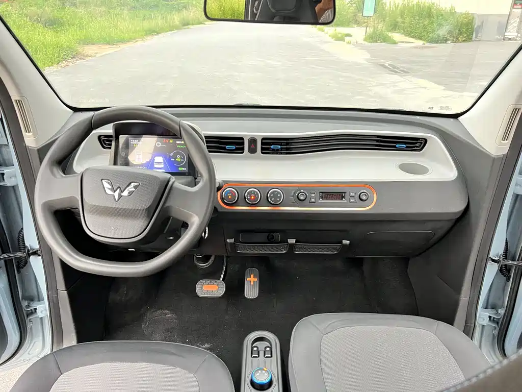 Wuling MINIEV — миниатюра 14