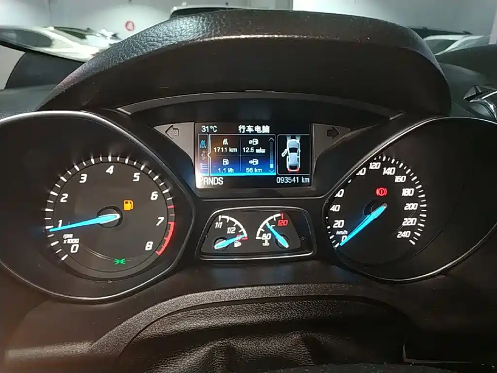 Ford Kuga — миниатюра 12