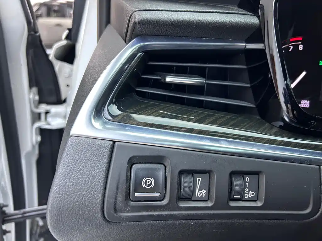 Cadillac XT5 — миниатюра 14