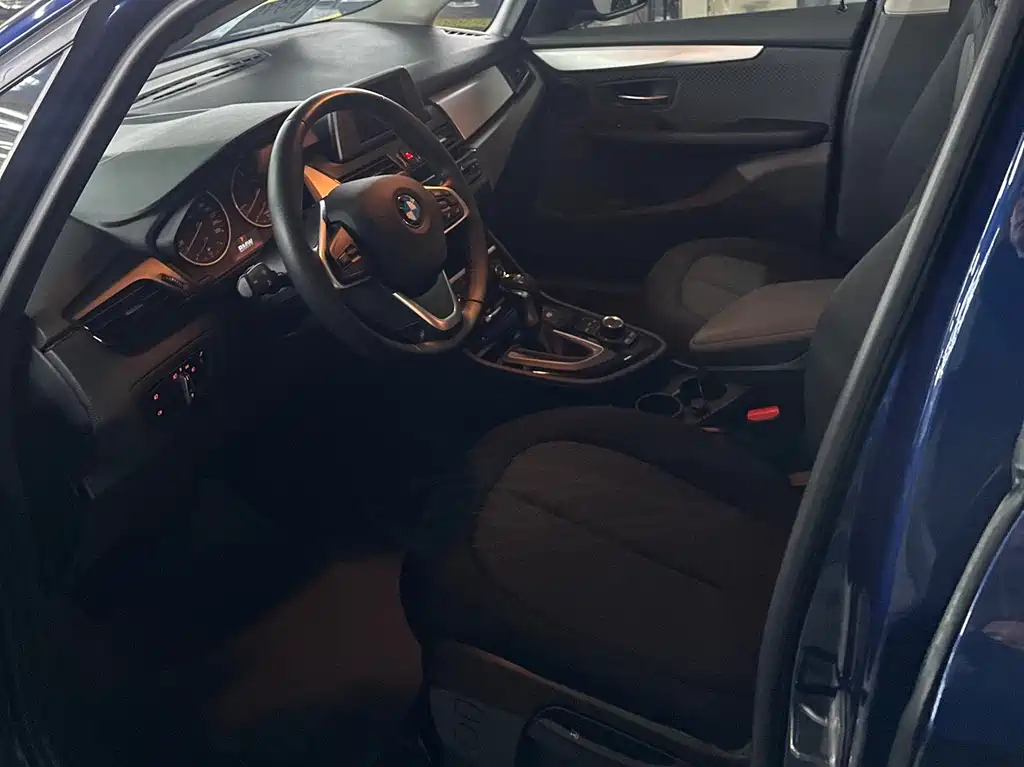 BMW 2 SERIES STATION WAGON