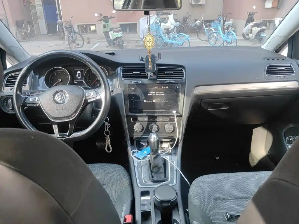 Volkswagen Golf — миниатюра 13