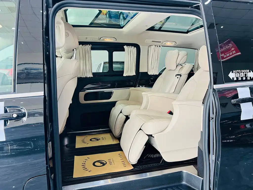 MERCEDES-BENZ V CLASS