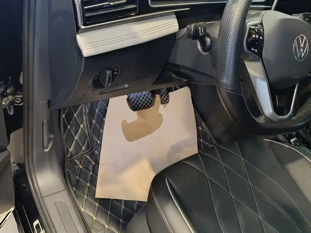 Volkswagen Tiguan L — миниатюра 11