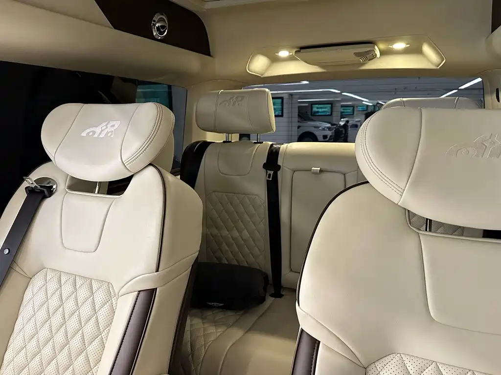 Volkswagen Caravelle — миниатюра 14