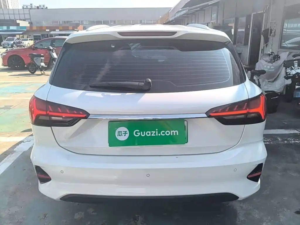 Roewe Ei5 — миниатюра 6