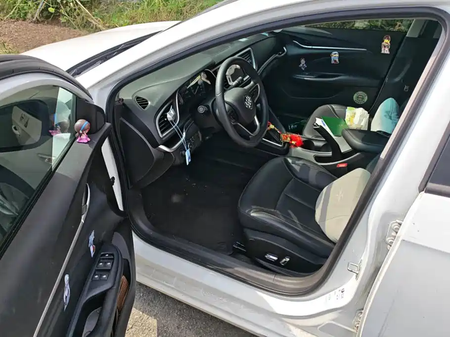 Buick Excelle — миниатюра 9