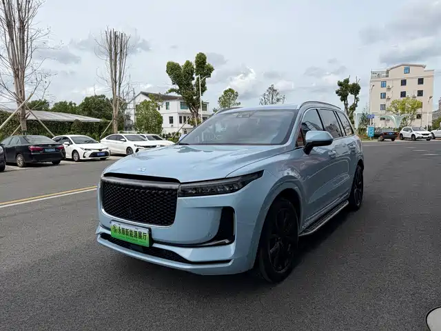 Li Auto ONE