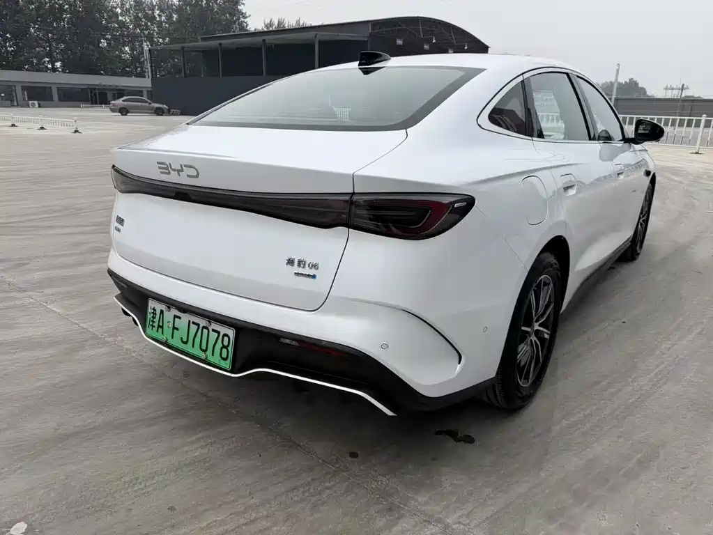 BYD Seal 06 06 2025 DM-i Smart Drive 120KM Premium