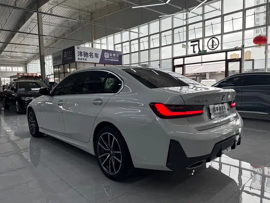BMW 3 Series — миниатюра 7