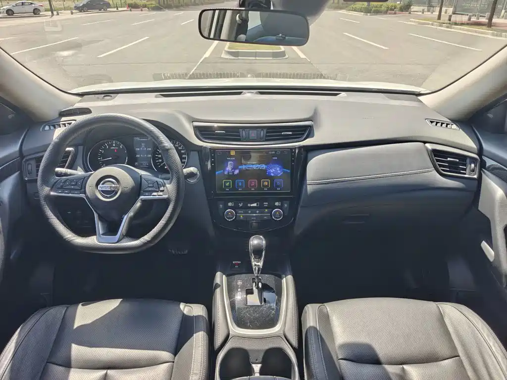Nissan X-Trail — миниатюра 18