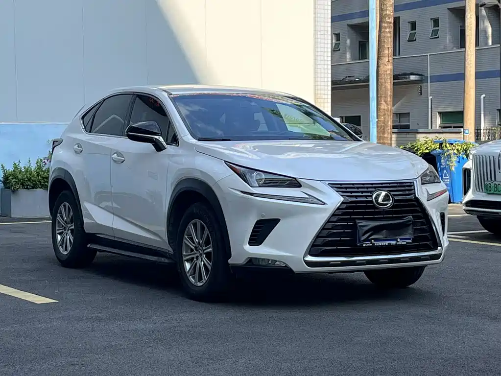 Lexus NX — миниатюра 3