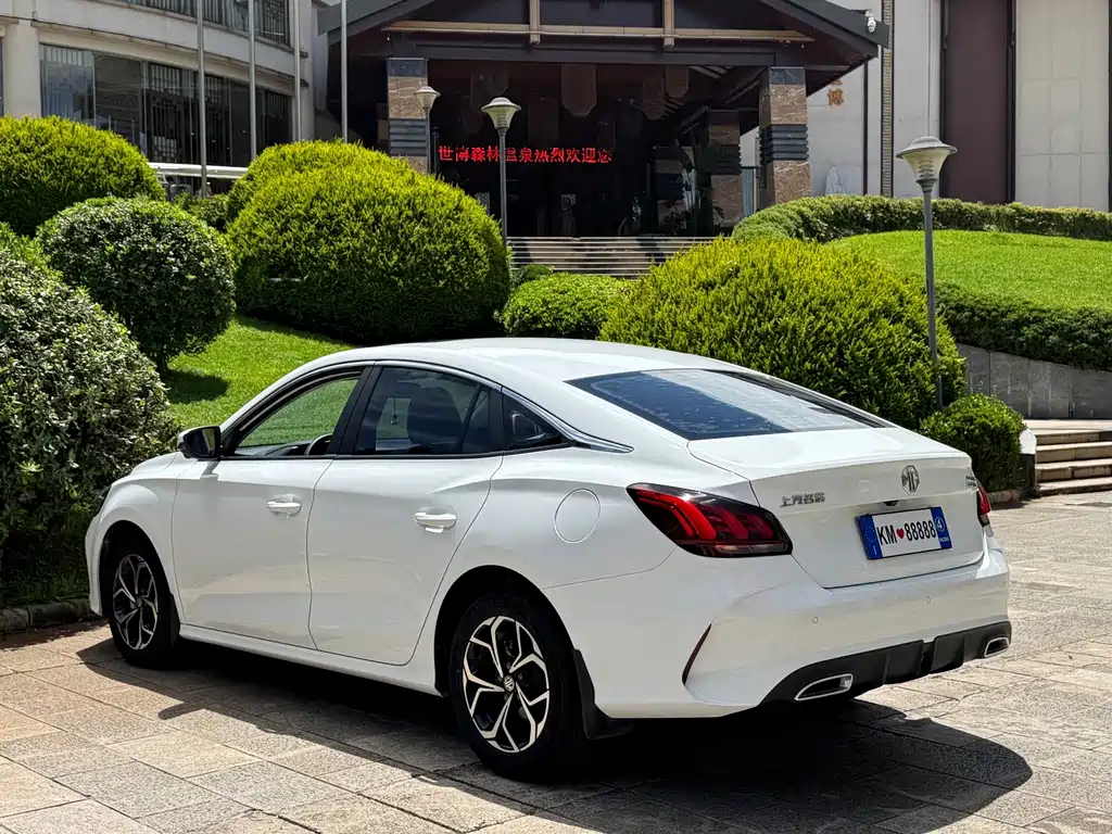 MG MG5 — миниатюра 6