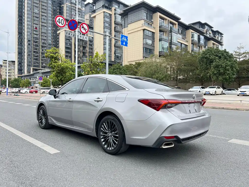 TOYOTA ASIAN DRAGON