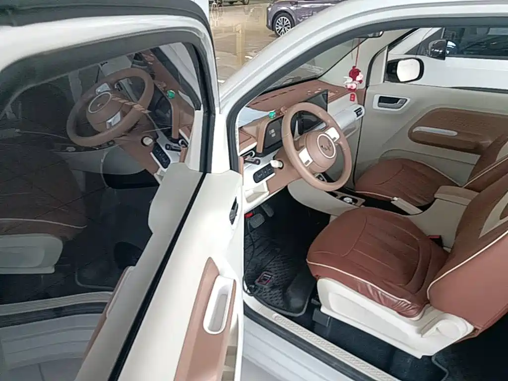 Wuling MINIEV — миниатюра 16