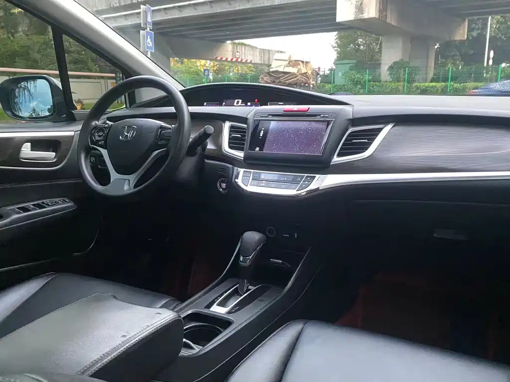 Honda Jade — миниатюра 11
