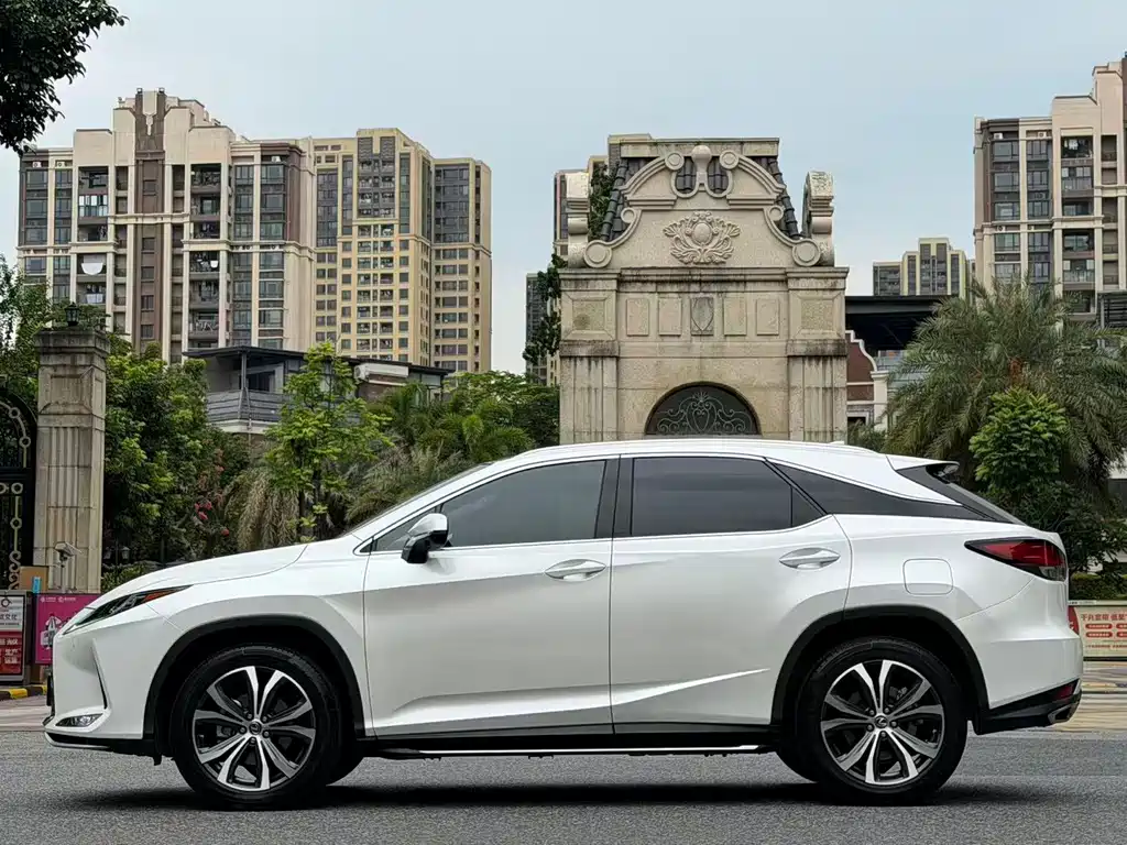 Lexus RX — миниатюра 4