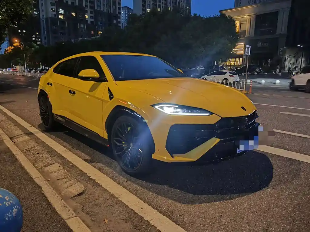 Lamborghini Urus SE — миниатюра 4