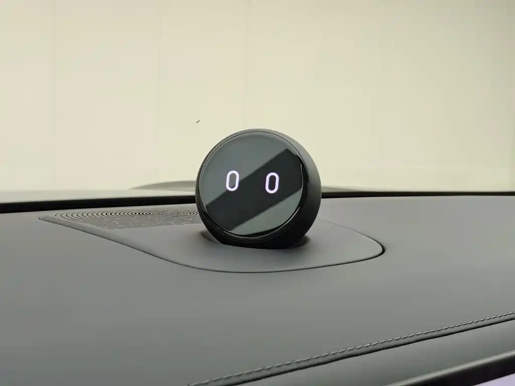 NIO ES8 — миниатюра 22