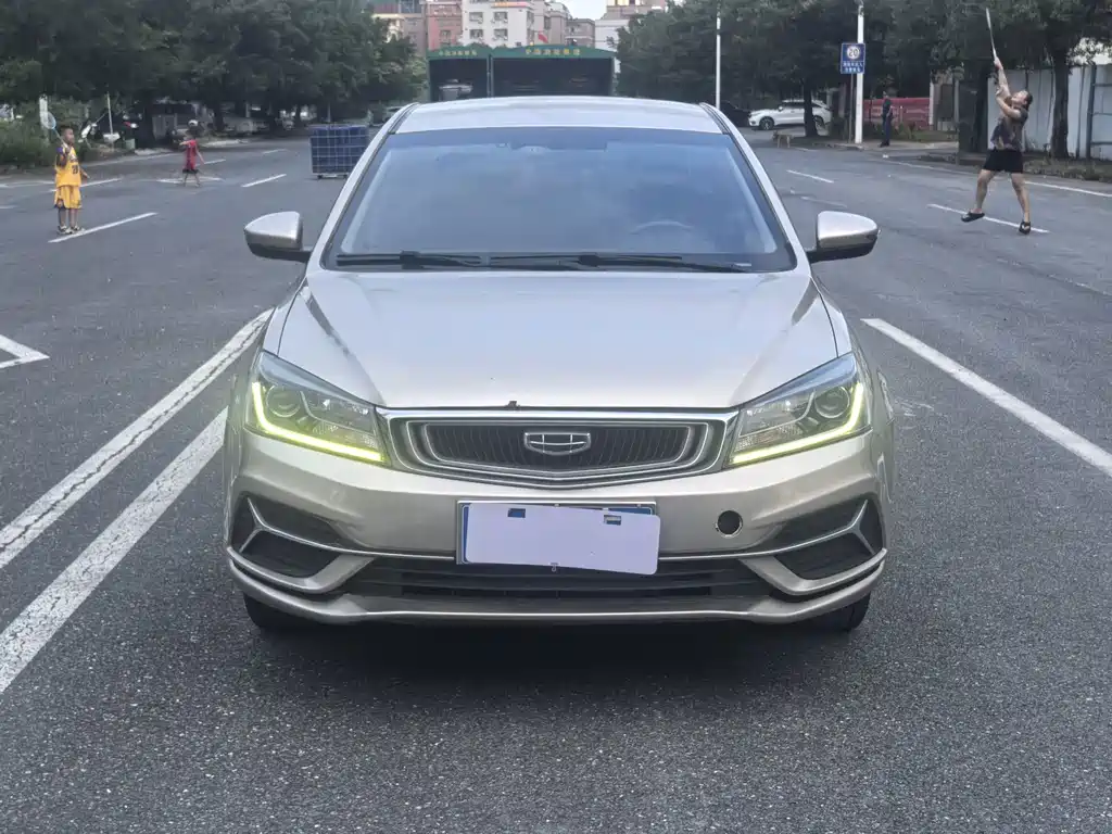 Geely Emgrand — миниатюра 2