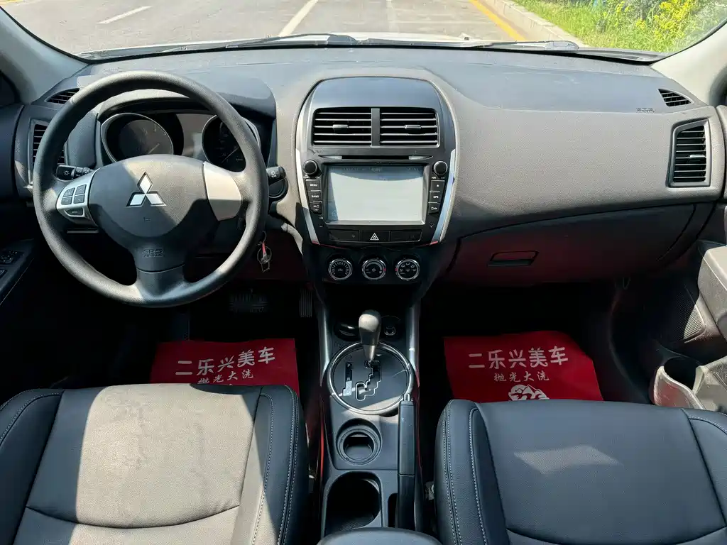 Mitsubishi ASX — миниатюра 5
