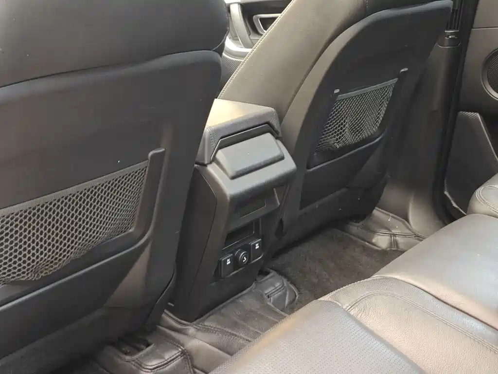 Land Rover Discovery Sport — миниатюра 23