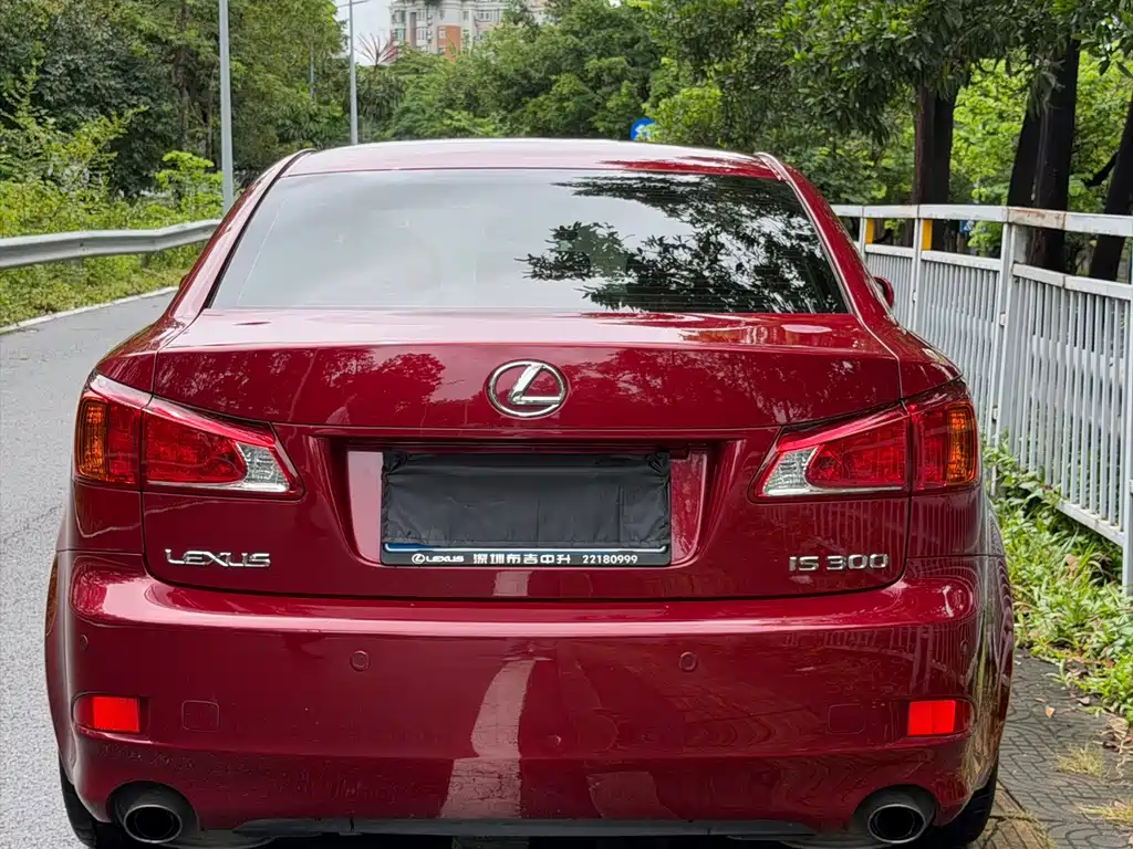 Lexus IS — миниатюра 2
