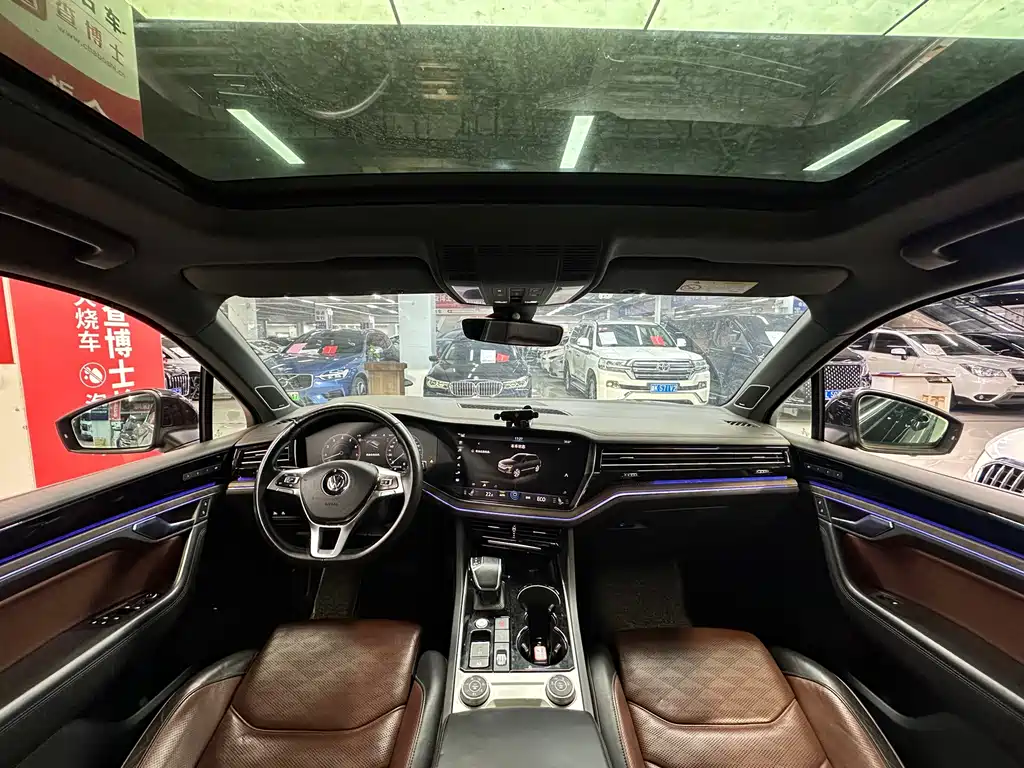 Volkswagen Touareg — миниатюра 13