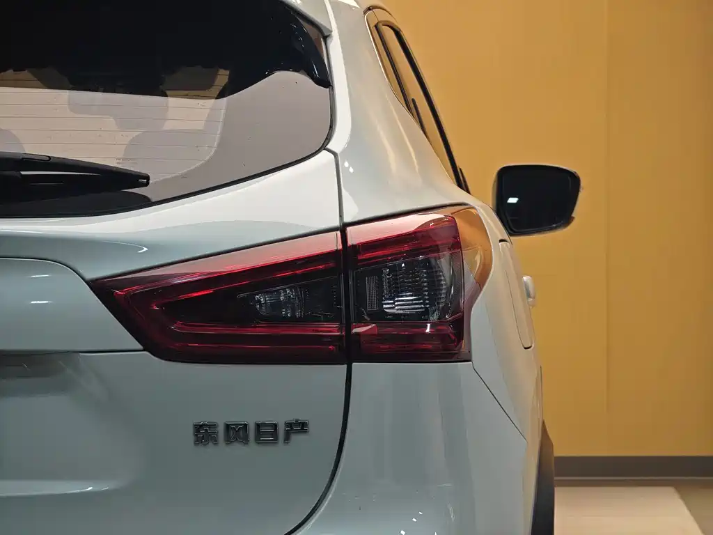 Nissan Qashqai — миниатюра 26
