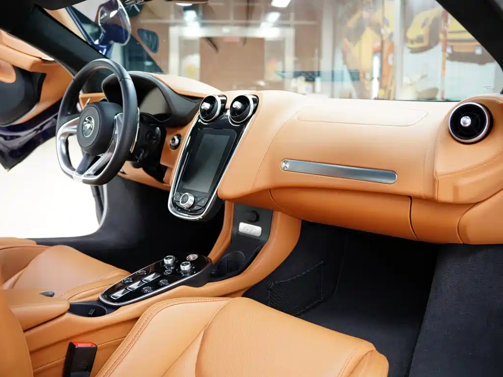 McLaren GT — миниатюра 46