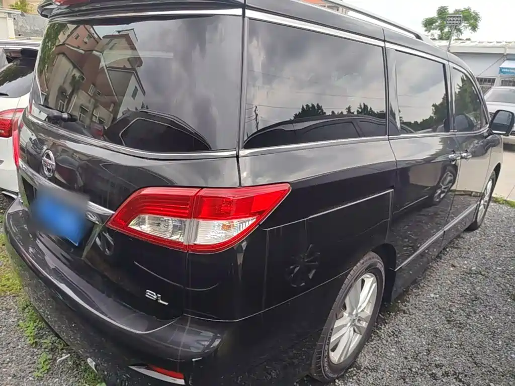 Nissan Quest — миниатюра 7