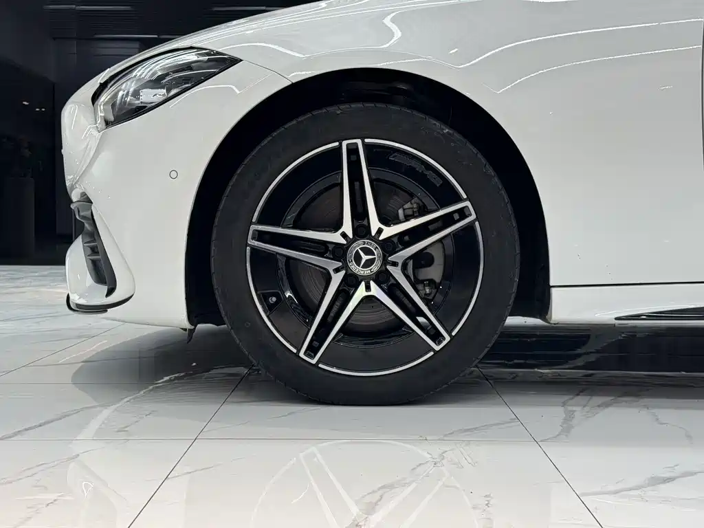 Mercedes-Benz C-Class — миниатюра 14