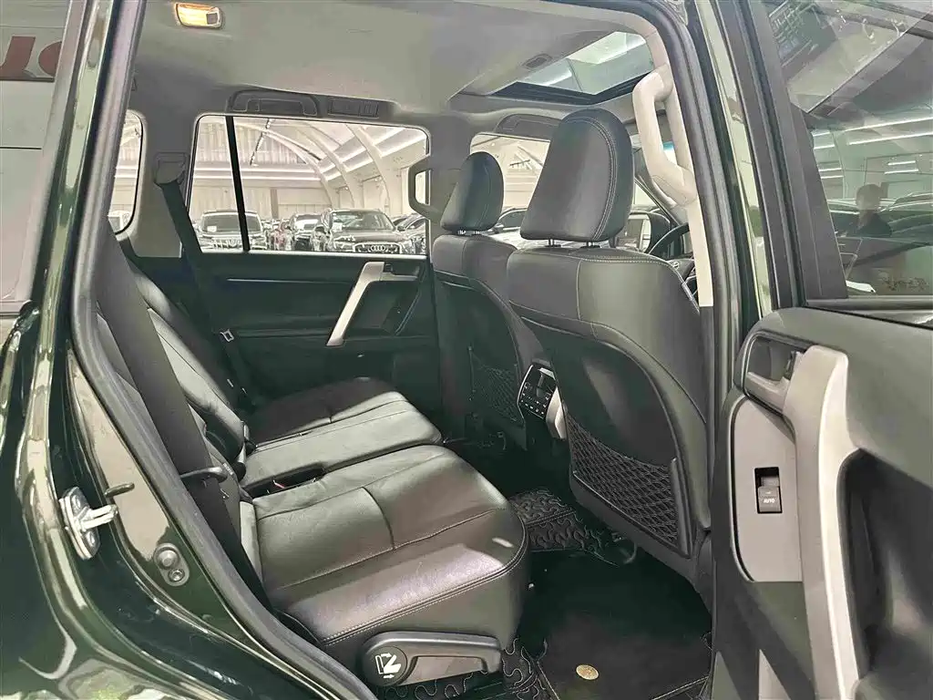 Toyota Prado — миниатюра 14