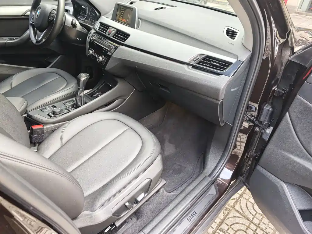 BMW X1 — миниатюра 12