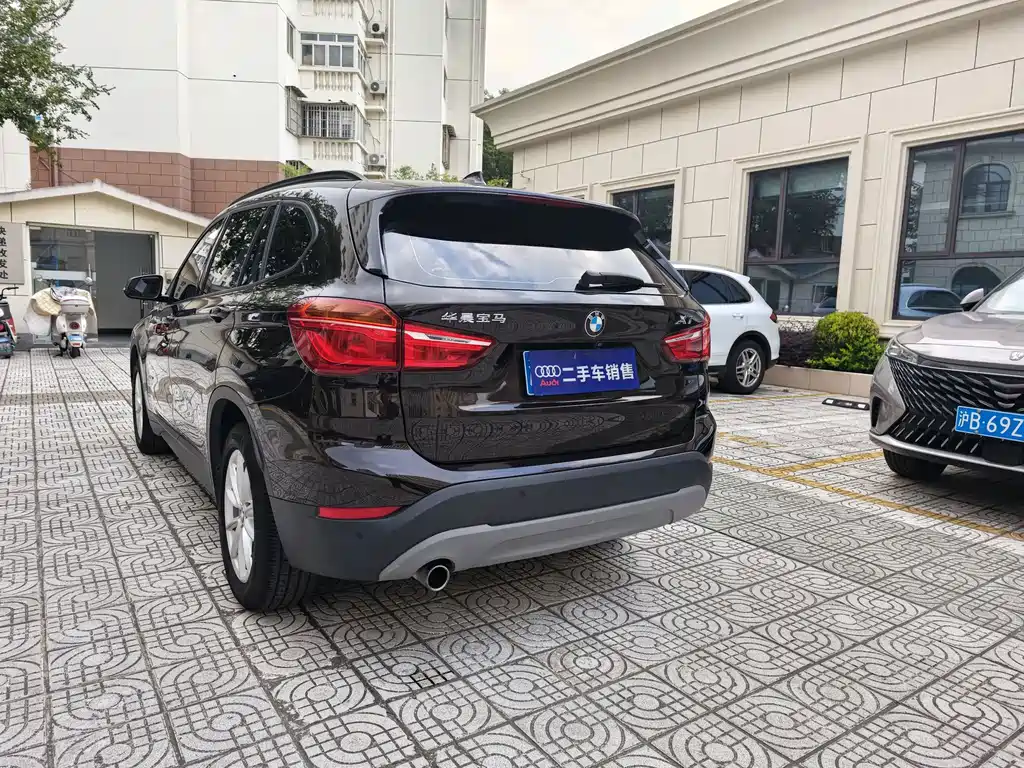 BMW X1 — миниатюра 6