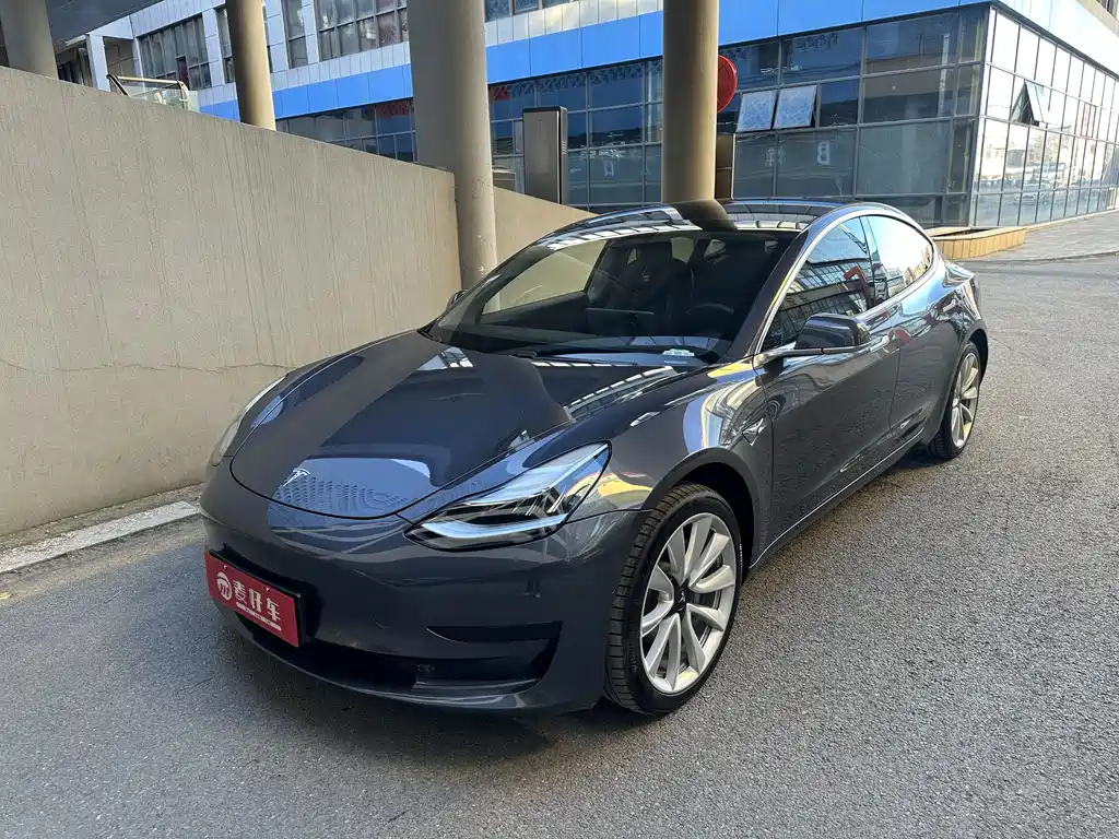 Tesla Model 3 2020