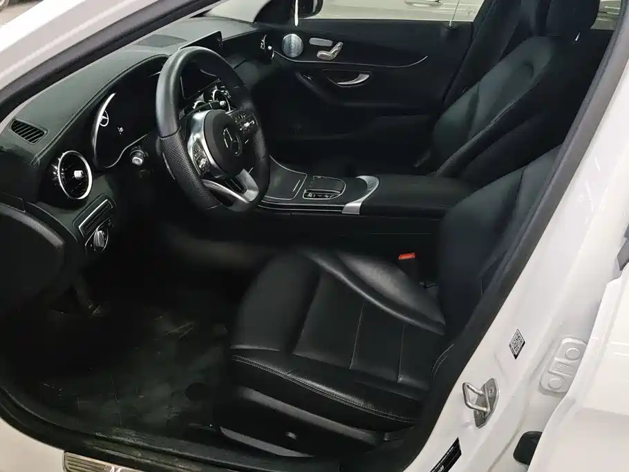 Mercedes-Benz C-Class — миниатюра 9