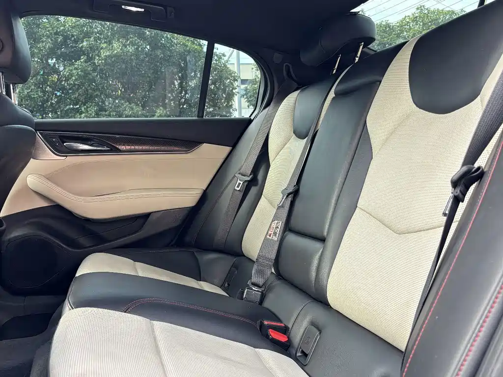 Cadillac CT5 — миниатюра 15