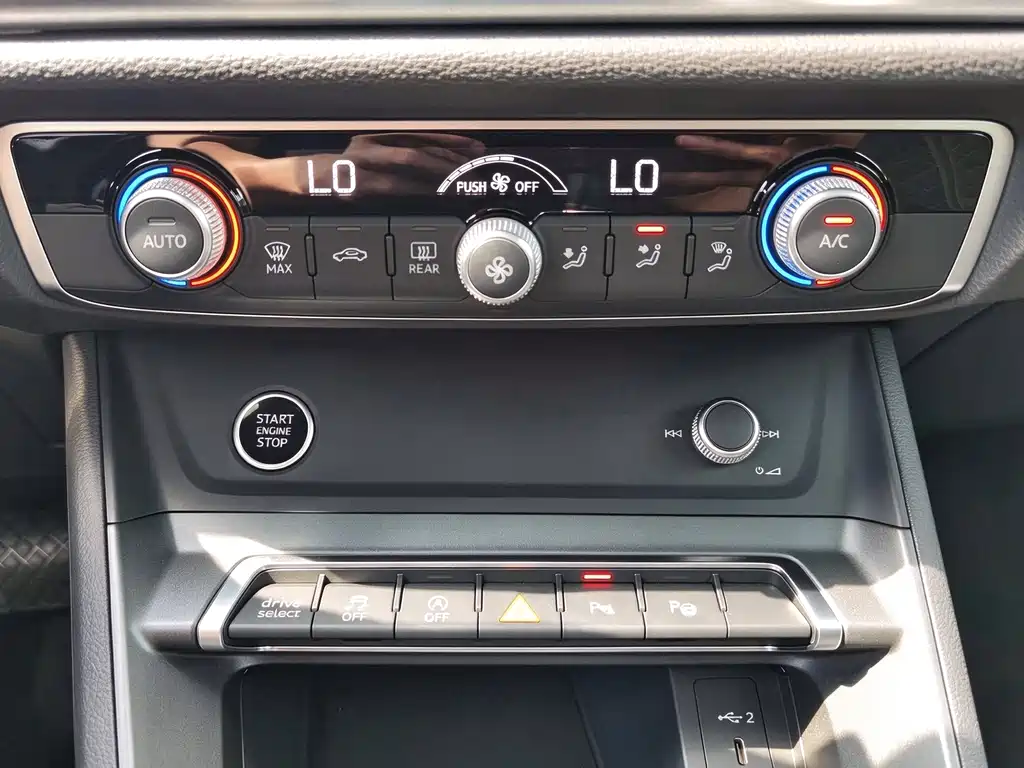 Audi Q3 — миниатюра 8